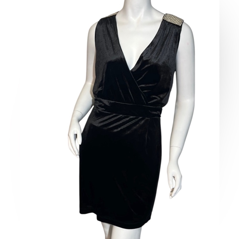 H5- cute black dress NEW size S FOREVER 21 small